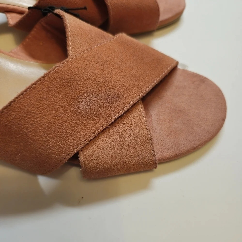 Criss-Cross Block Heel Mules - Picture 2 of 11